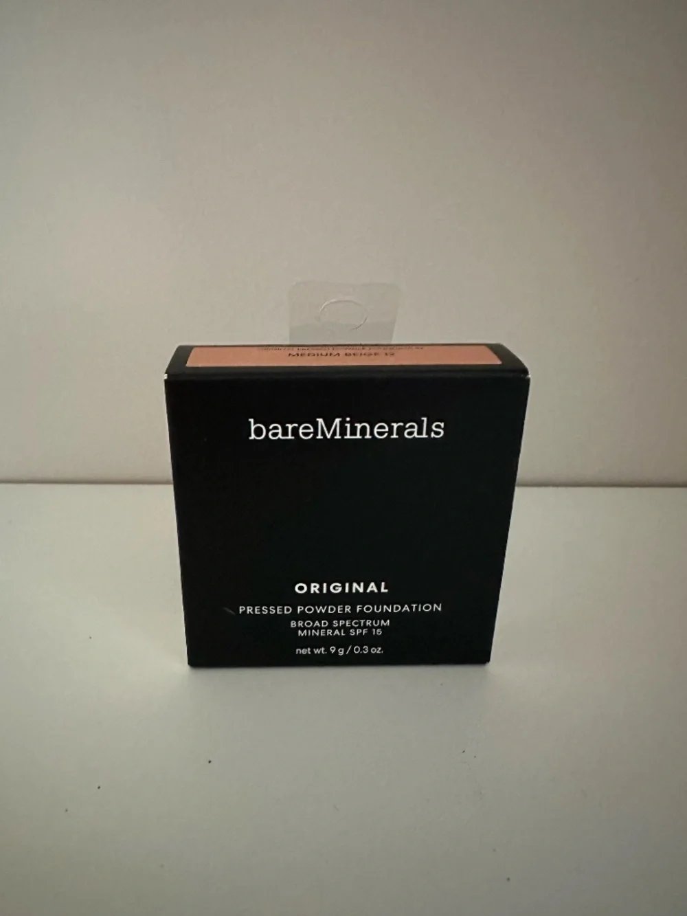 Bare Minerals Original Pressed Powder Foundation with SPF shade medium beige 12